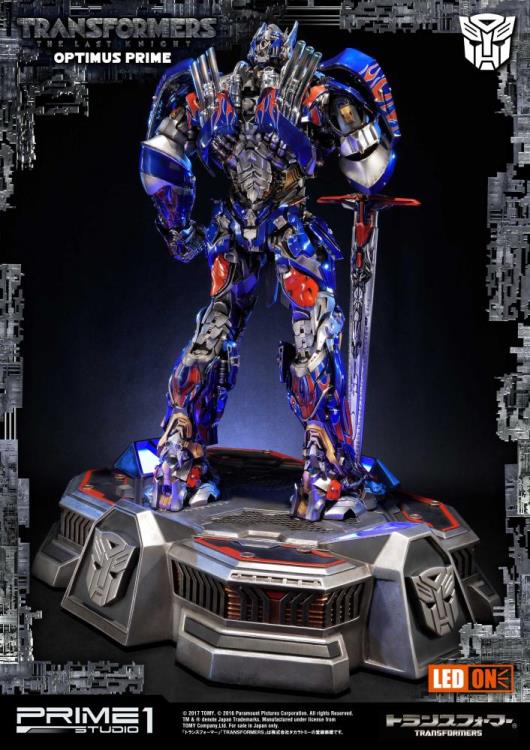 Transformers: The Last Knight Museum Masterline Optimus Prime Statue